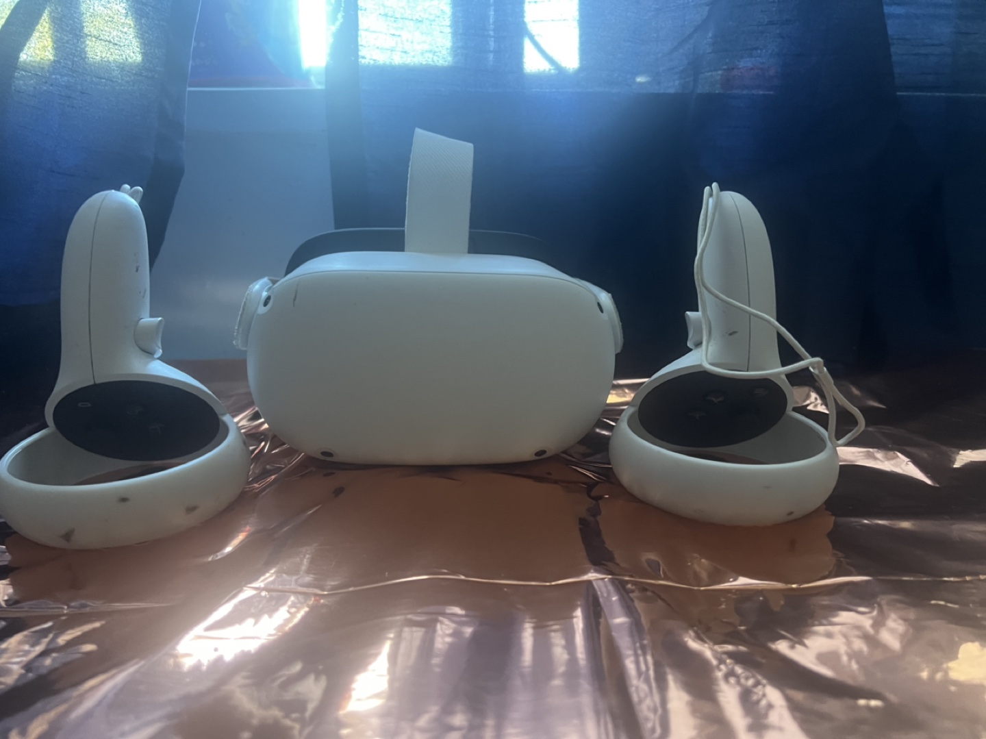 (No Charger.) Meta Quest 2 VR Headset with Controllers - photo 3