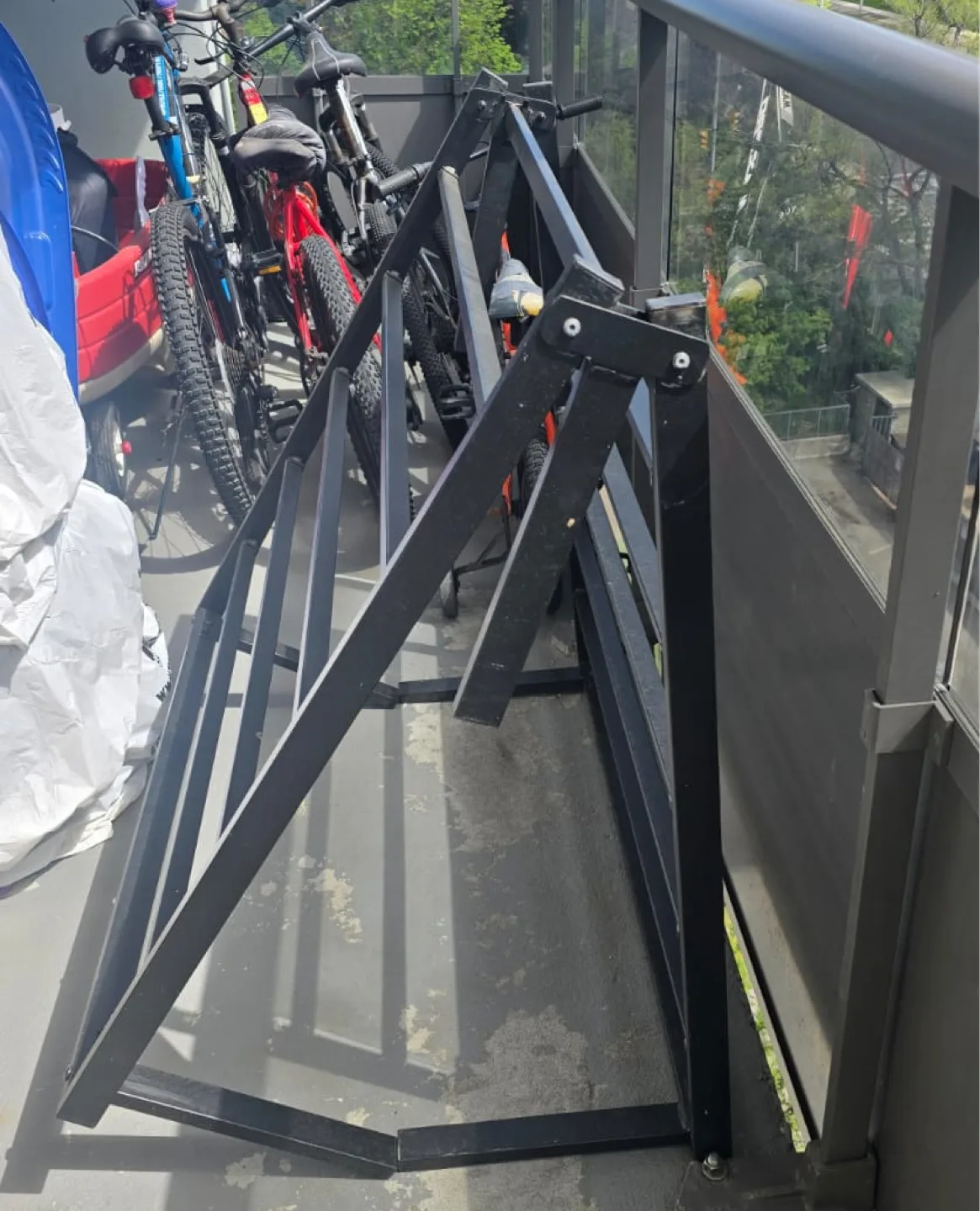 Foldable Black Metal Single Bed Frame thumbnail