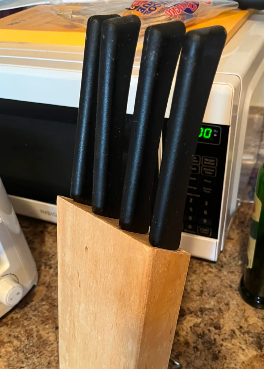 Four-Piece Kitchen Knife Set with Wooden Block thumbnail