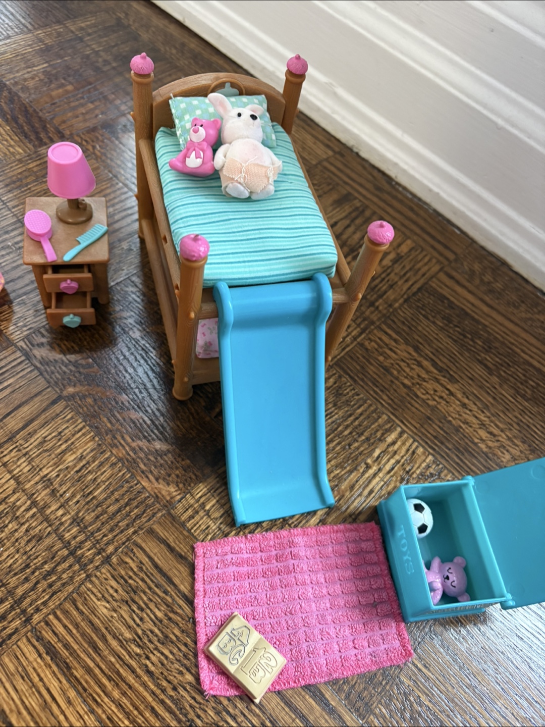 Calico Critters Family Playset and Accessories - photo 3