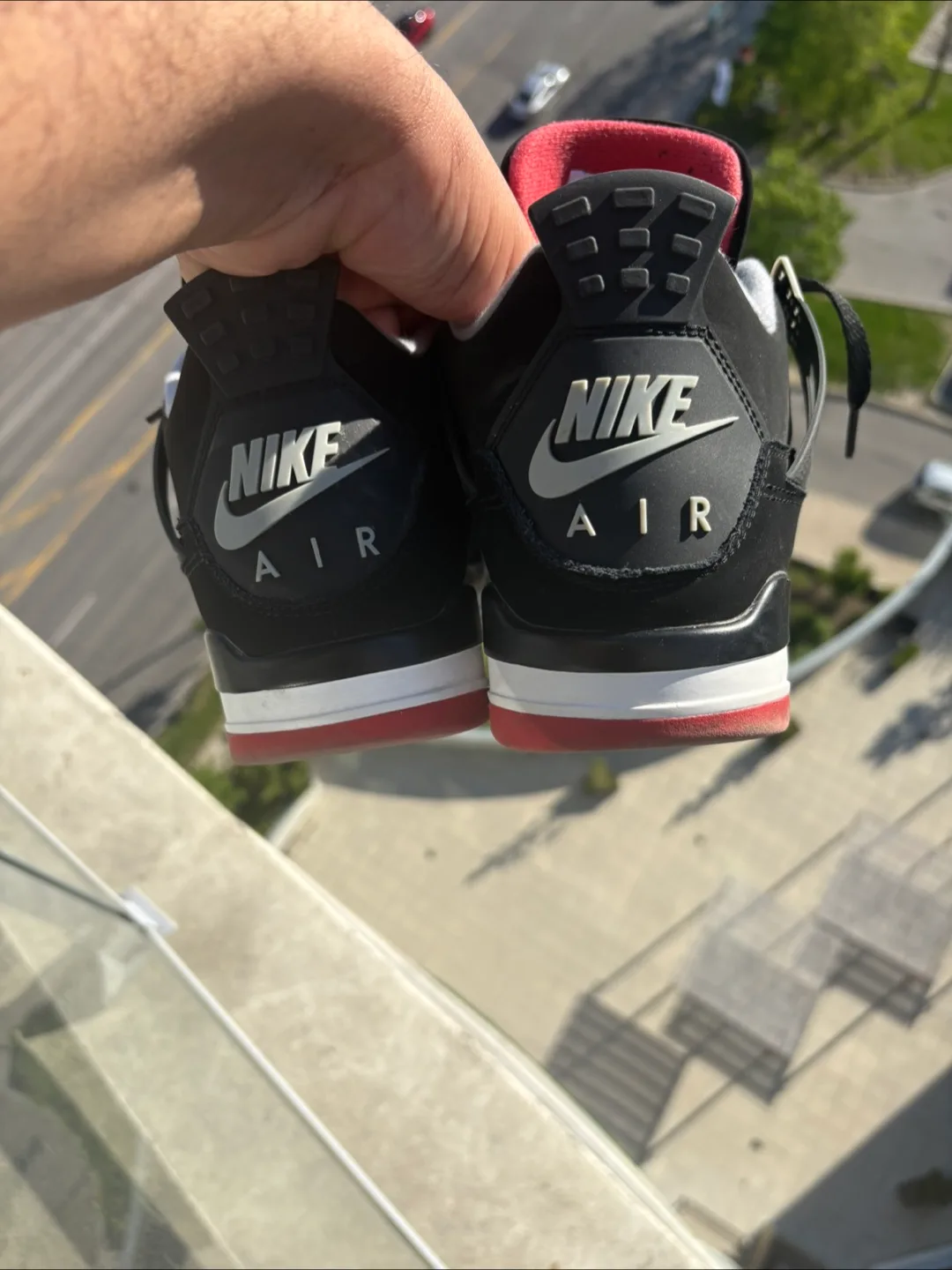Jordan 4 bred image indicator(3)