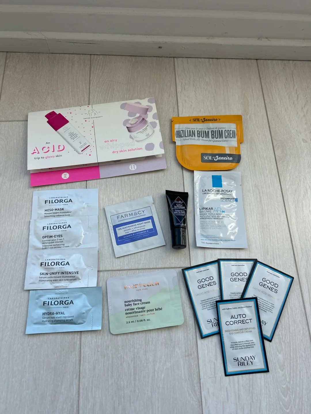 skincare samples (15) thumbnail