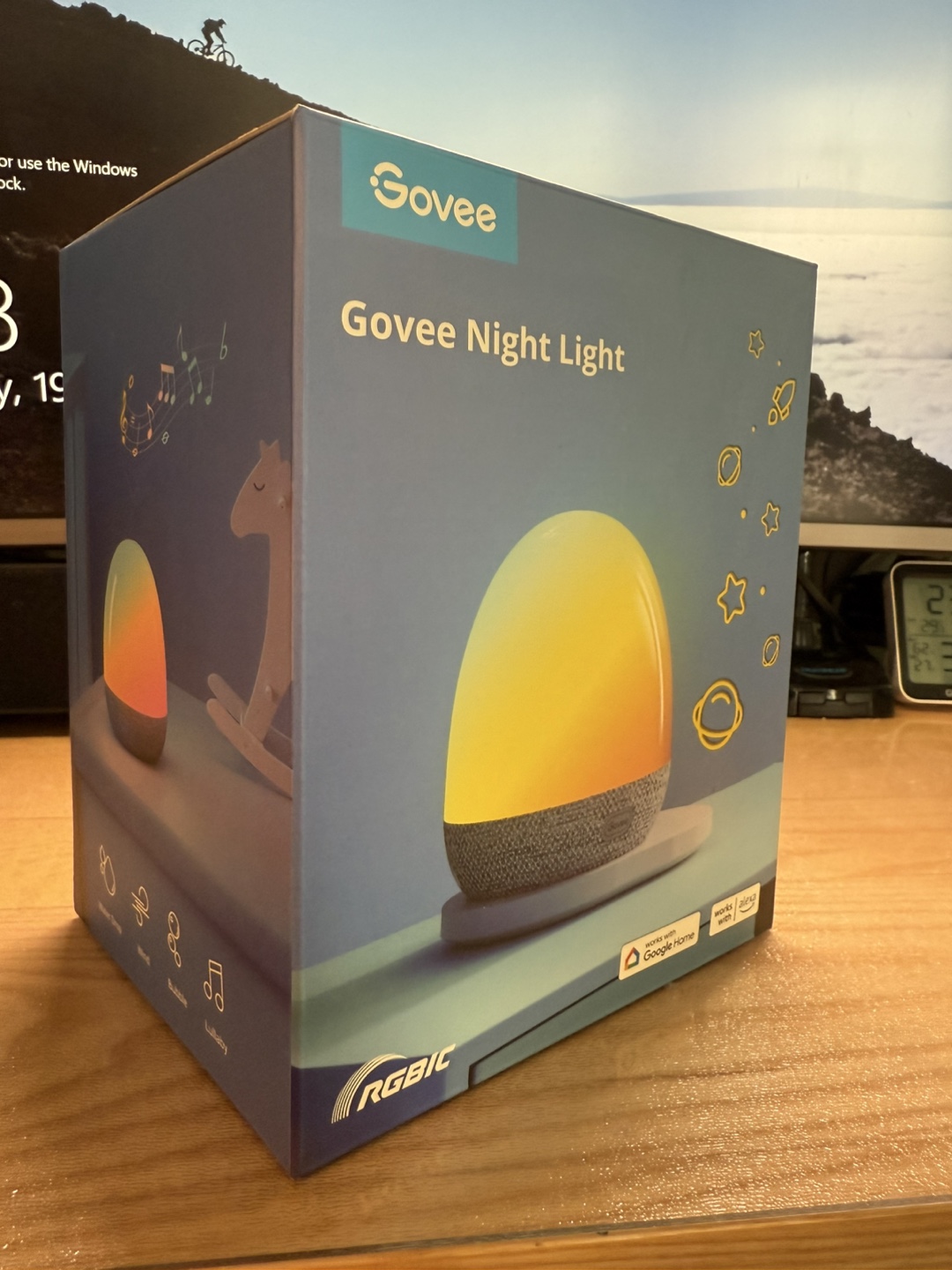 Govee Night Light - Smart RGBIC Bedside Lamp