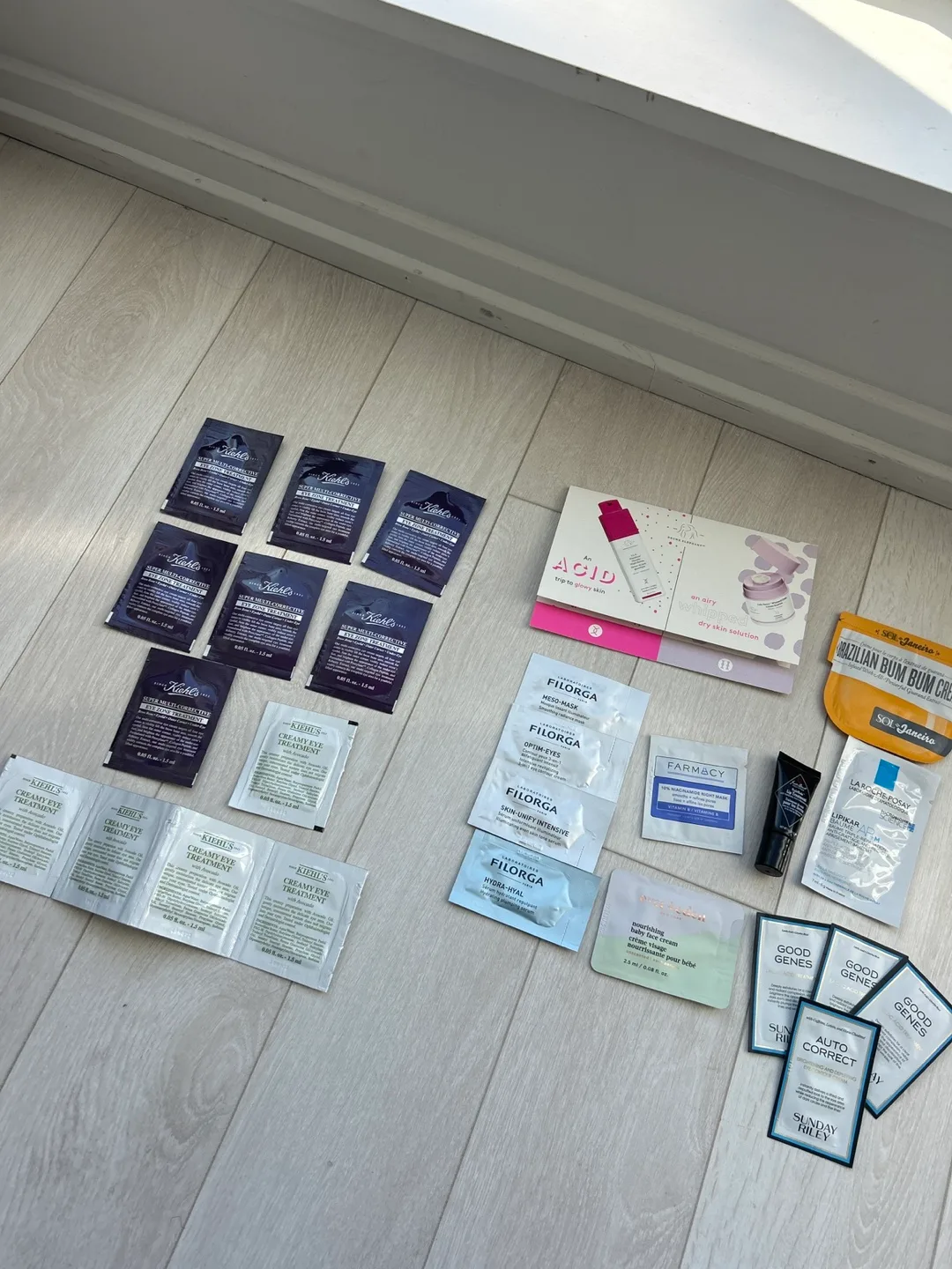 skincare samples (28) thumbnail