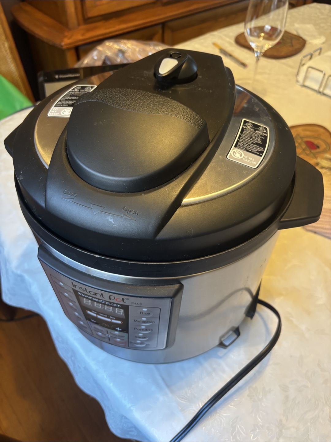 Instant Pot Lux 6-Quart Multi-Use Programmable Pressure Cooker - photo 2