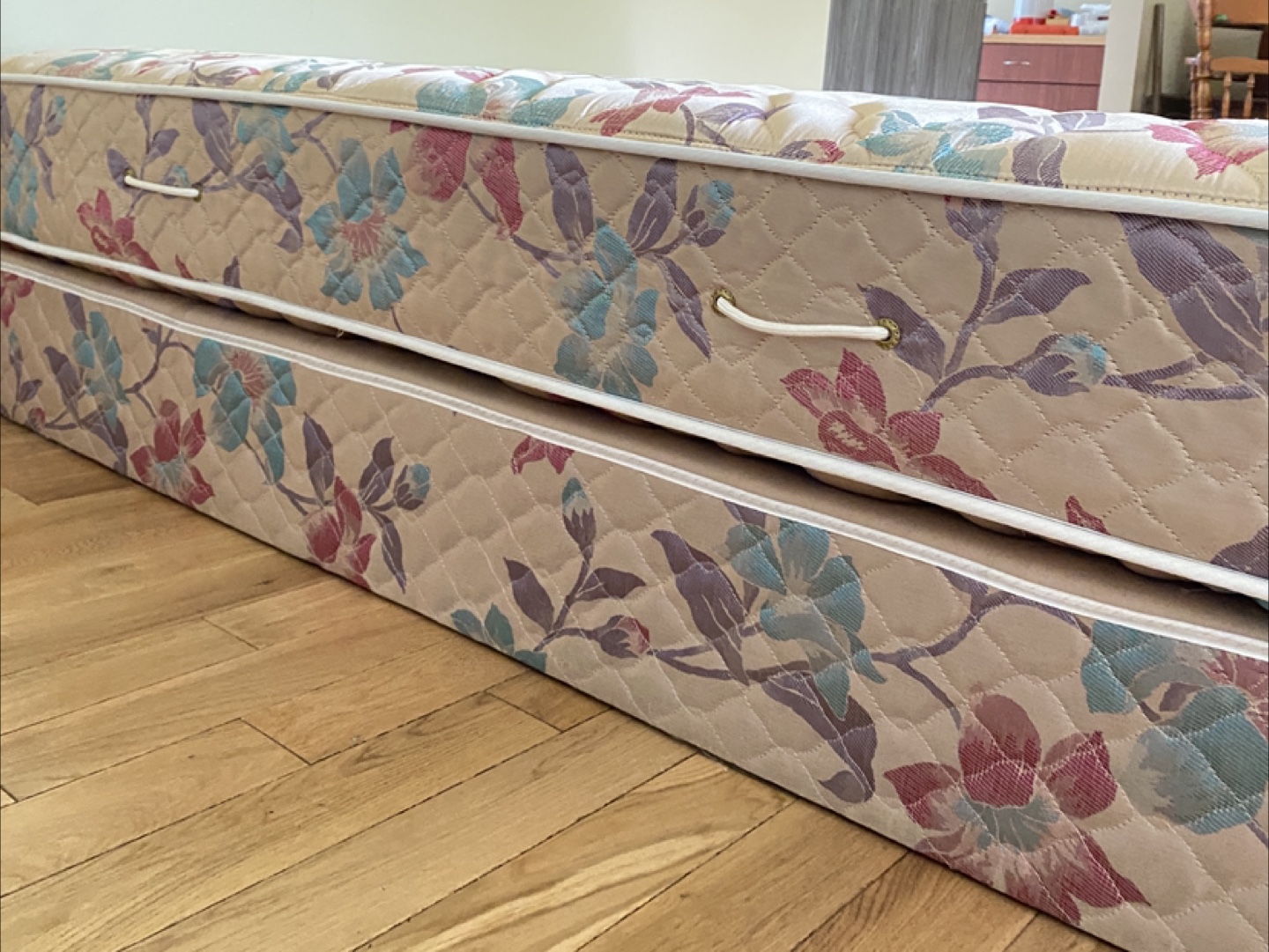 Full / Double Size Simmons Mattress Set - Pristine (CAN DELIVER) - photo 5