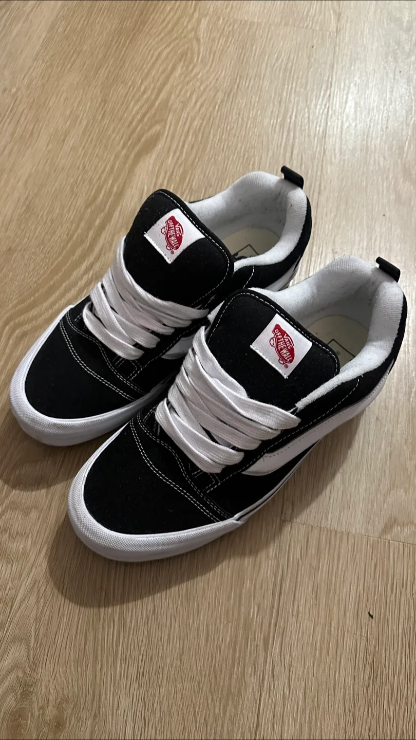 Vans KNU Shoes - Black and White thumbnail