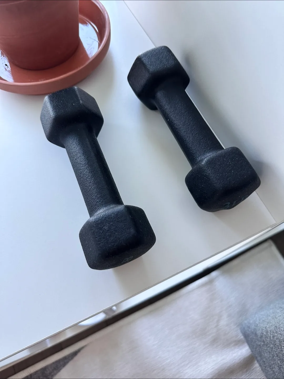 Pair of 3 pound Black Dumbbells thumbnail