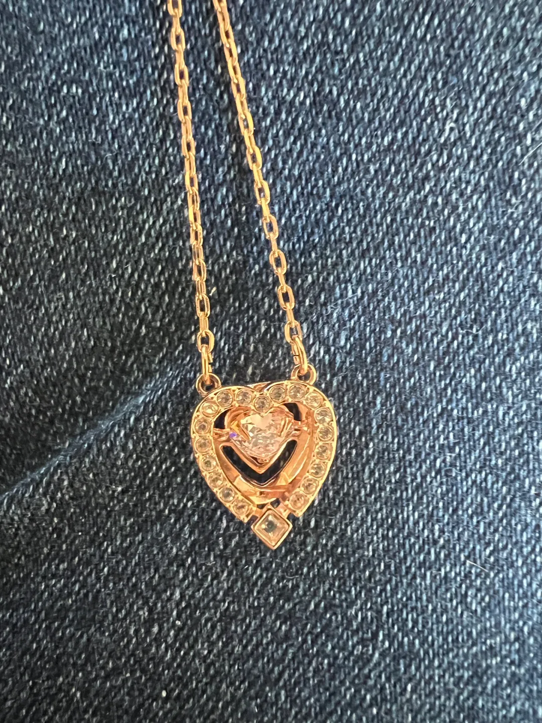 Swarovski Sparkling Dancing Heart Necklace image indicator(8)