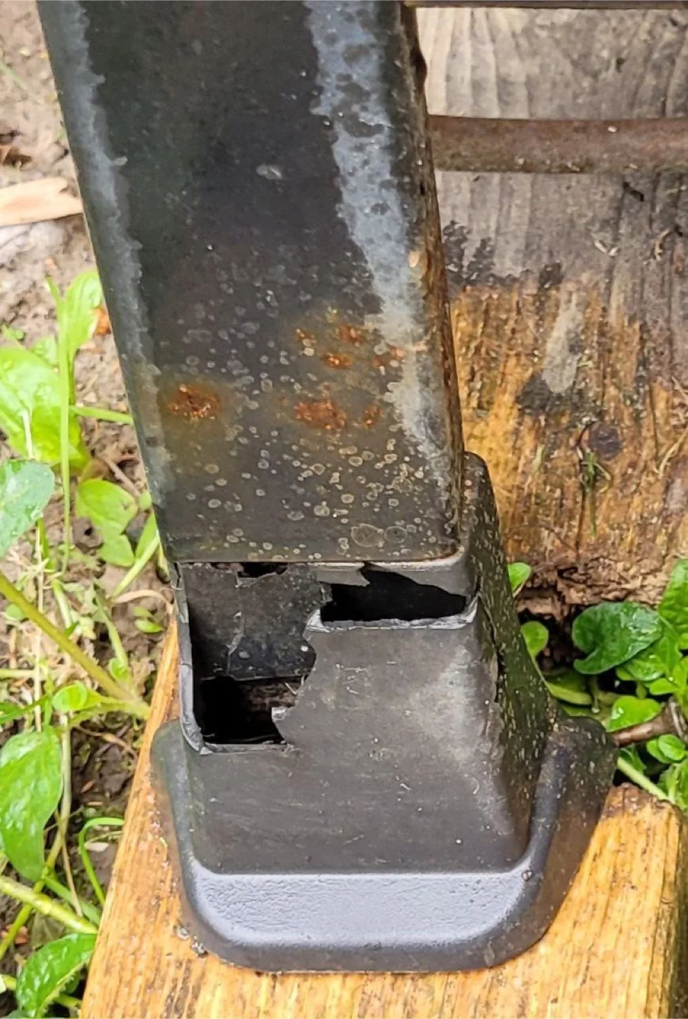 Backyard Grill 4-Burner Stainless Steel Gas BBQ image indicator(7)