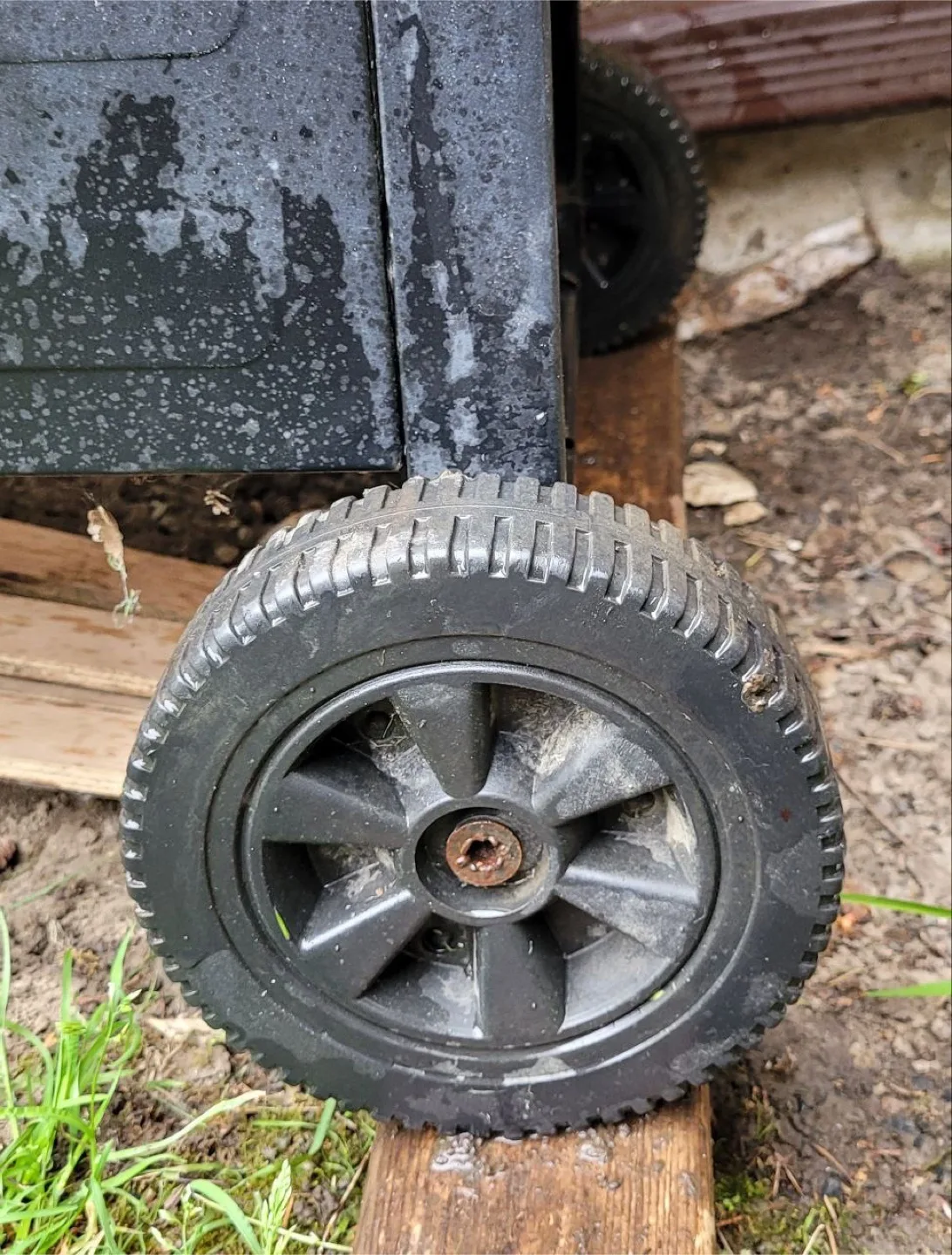 Backyard Grill 4-Burner Stainless Steel Gas BBQ image indicator(6)