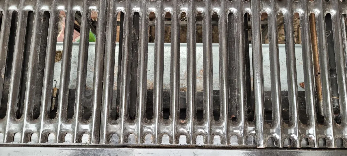 Backyard Grill 4-Burner Stainless Steel Gas BBQ image indicator(10)