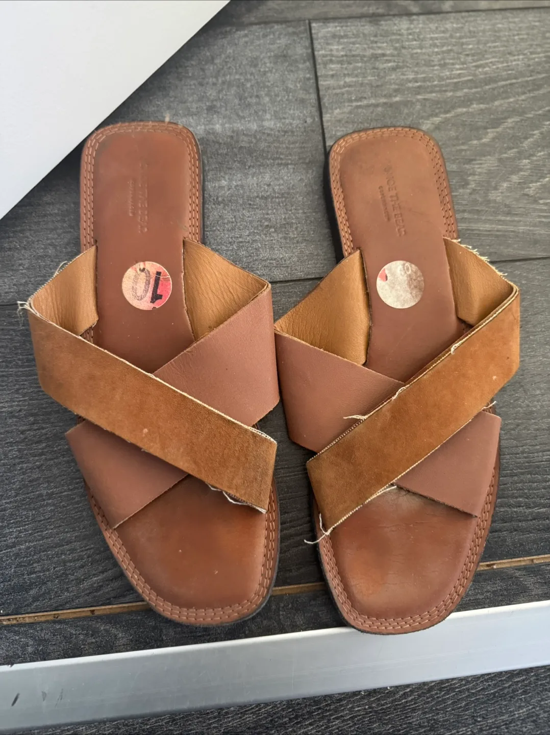 Brown Leather Cross-Strap Sandals thumbnail