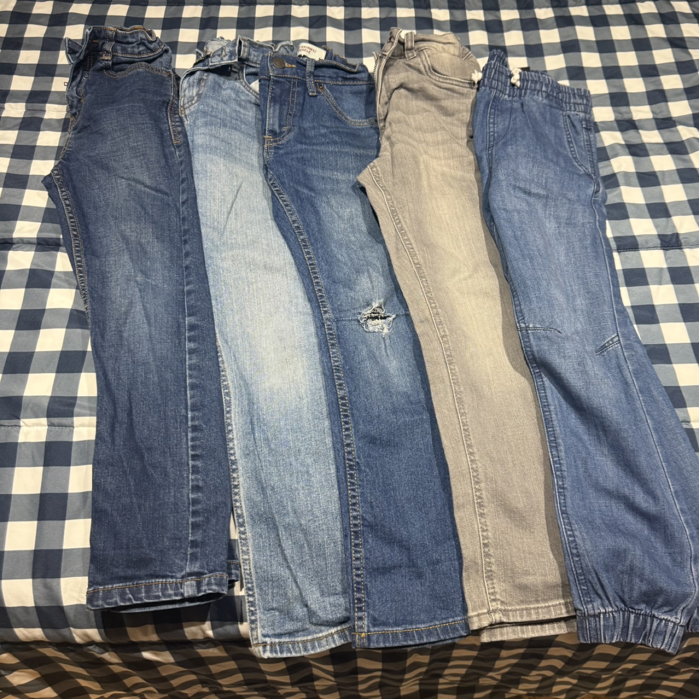 Bundle of 5 Boys' Jeans, Sizes 6-8yrs