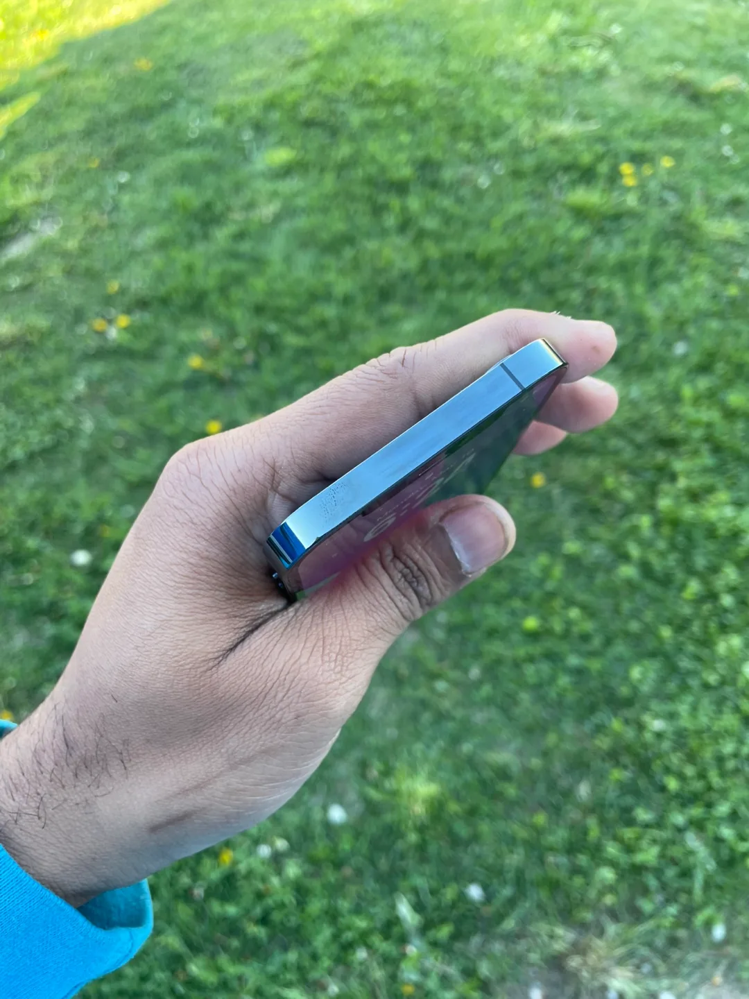 256gb iPhone 12 Pro image indicator(5)