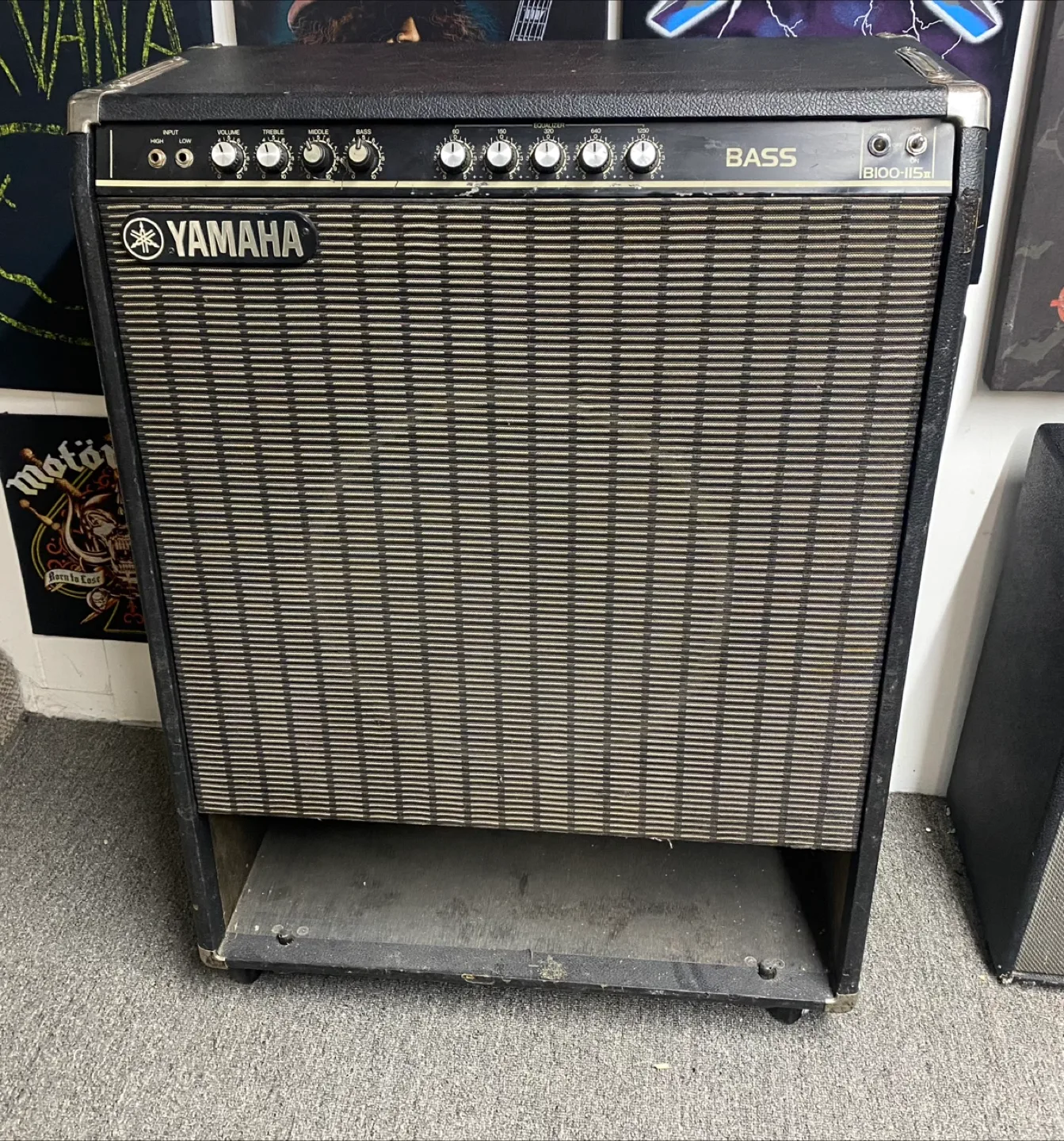 Assorted Vintage Guitar Amps thumbnail