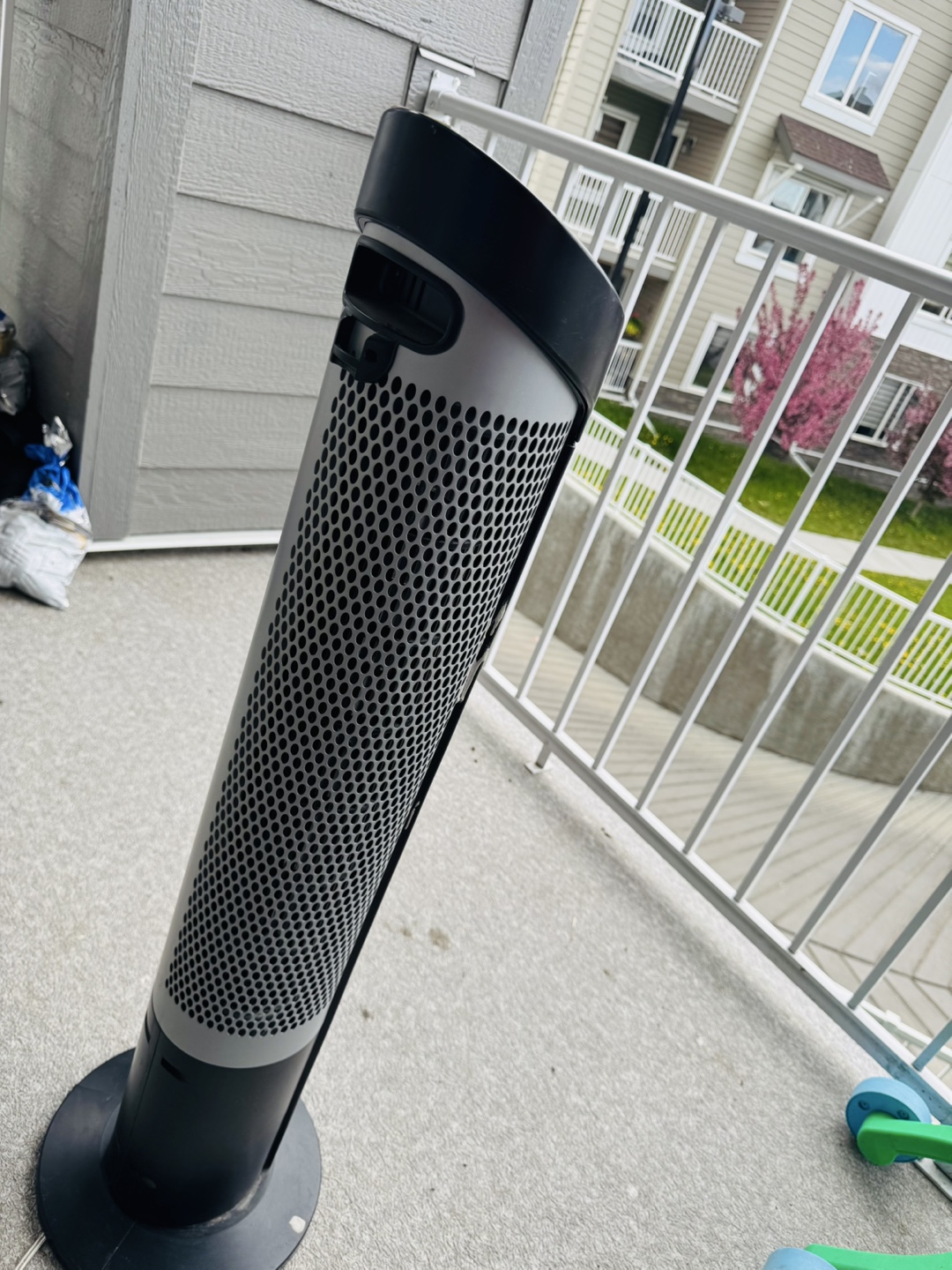 Seville Classics 42-inch Oscillating Tower Fan