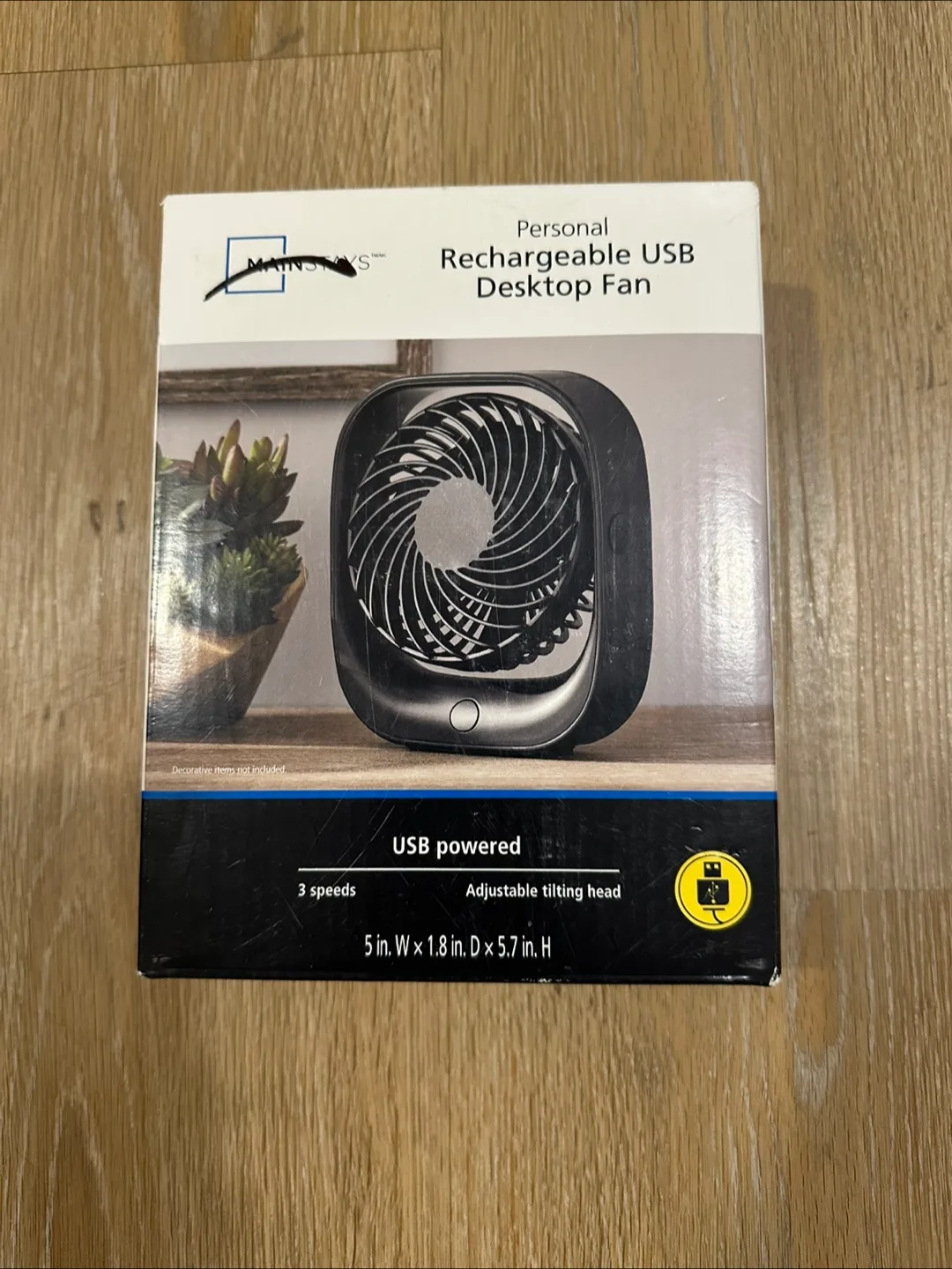 Personal Rechargable USB Desktop Fan thumbnail