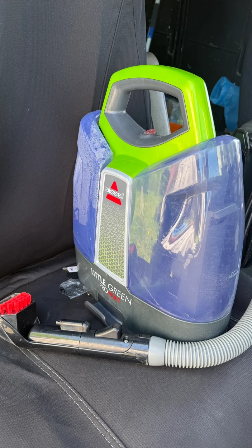 Bissell Little Green ProHeat Portable Carpet Cleaner image indicator(2)