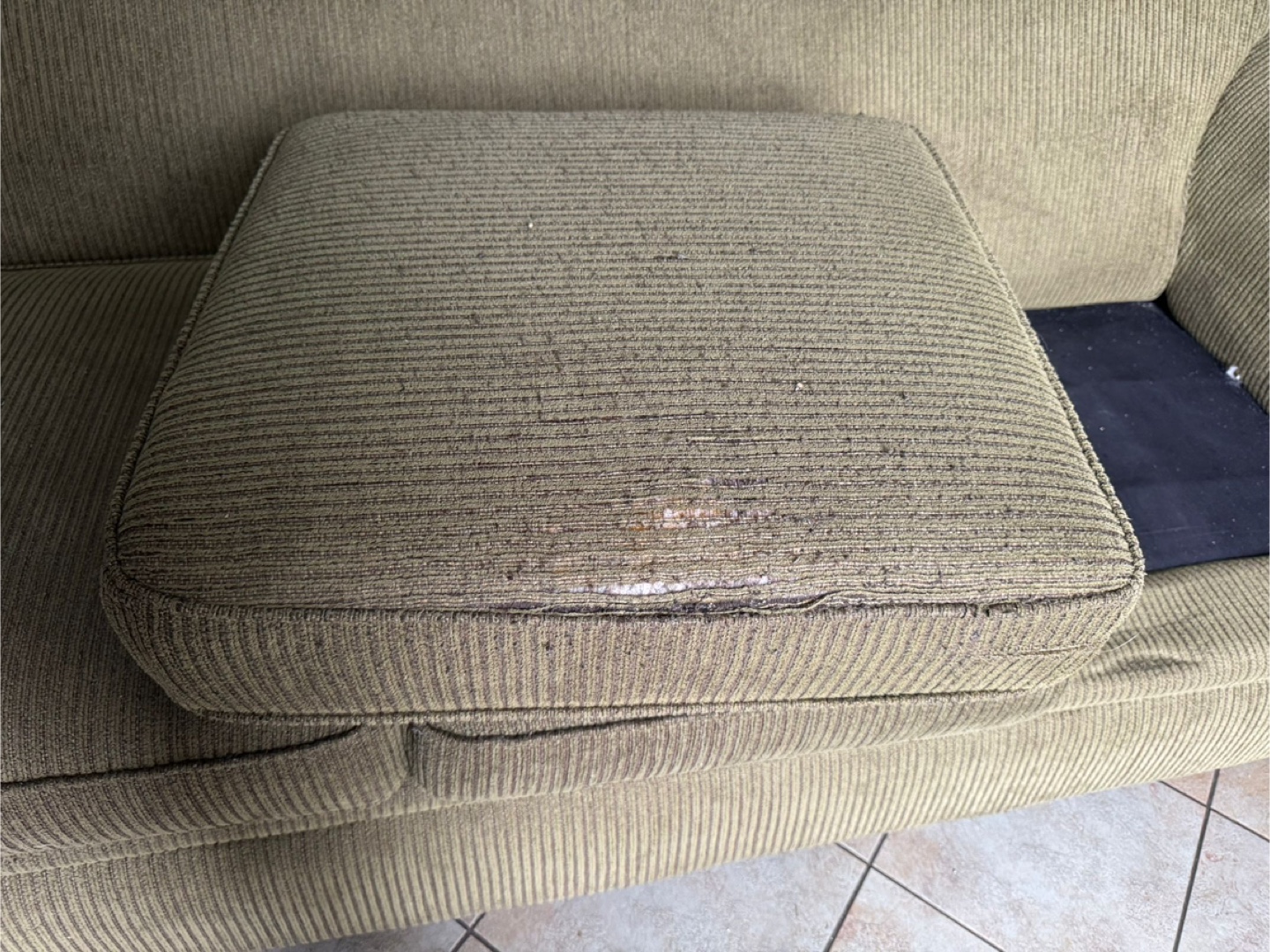 Used Three-Seater Sofa - Olive Green - photo 4