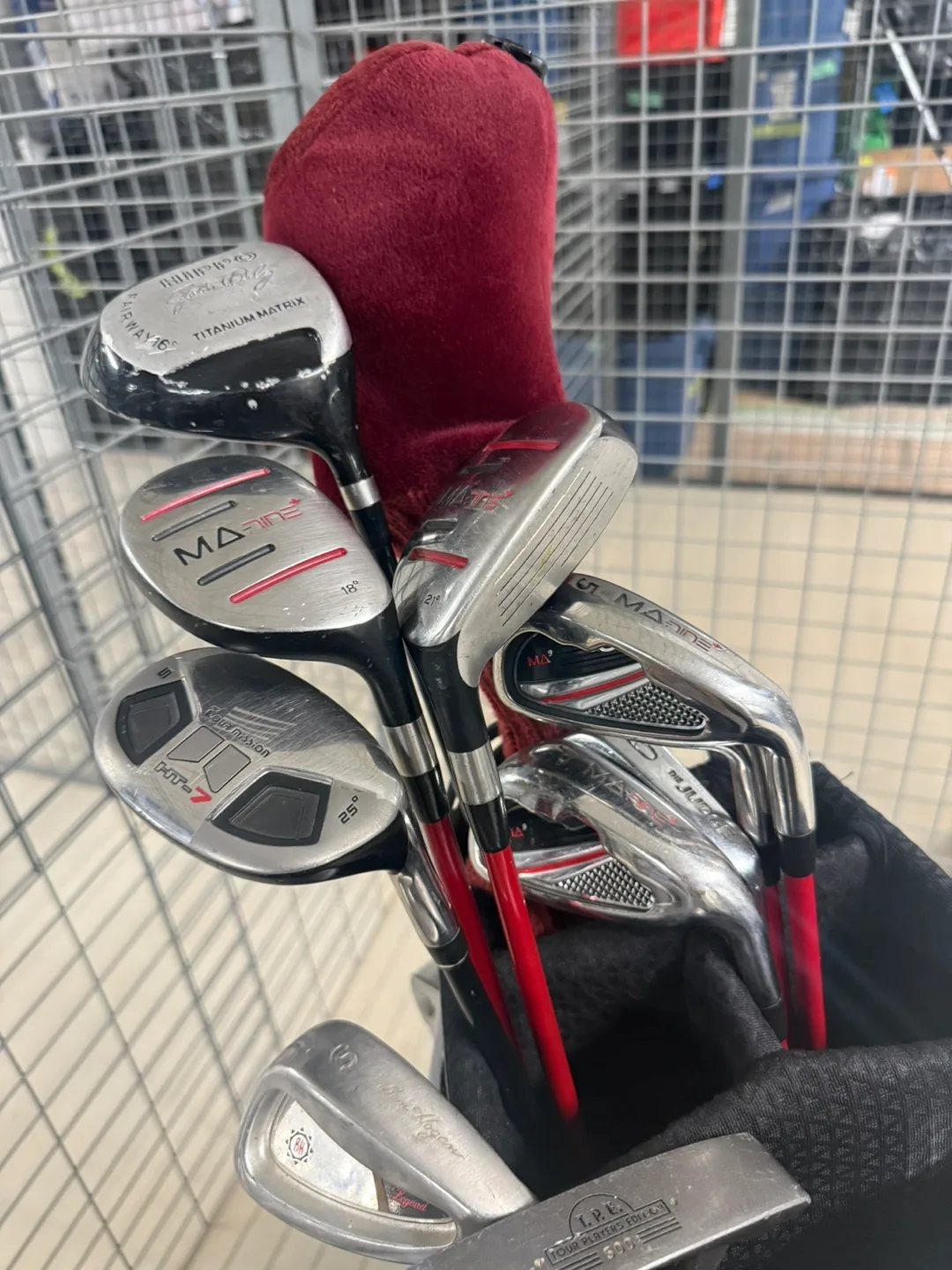Golf Club Set with a Bag image indicator(6)