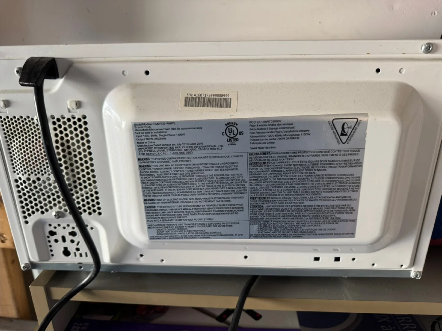 RCA Microwave - Gently Used thumbnail