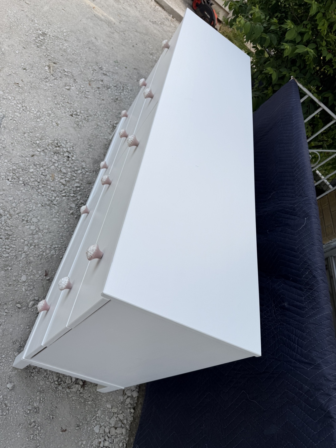 White 6-Drawer Dresser with Pink Knobs - photo 5