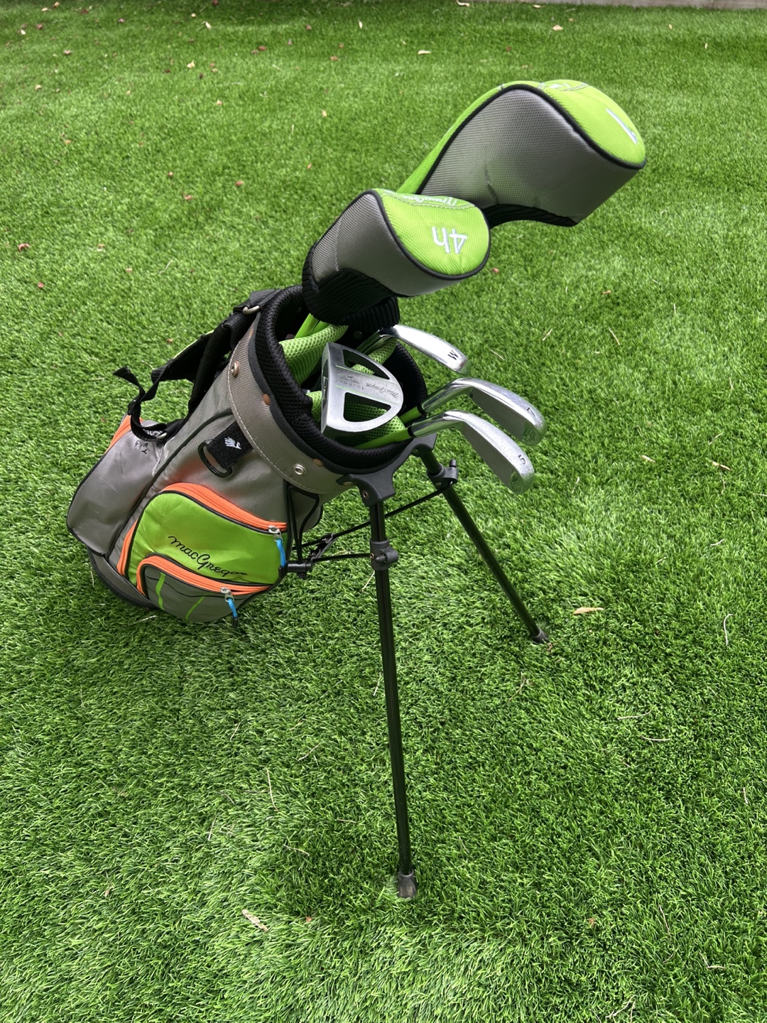 McGregor Junior Golf Club Set
