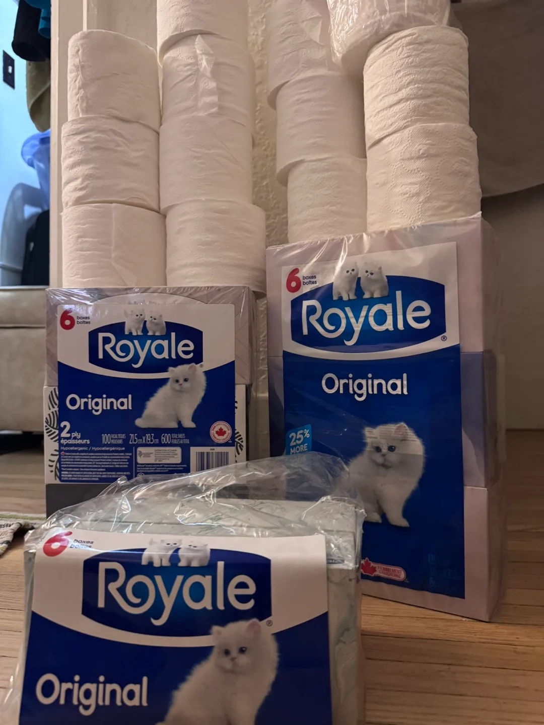 Moving sale New 14 tissue Box & 13 tissue role thumbnail