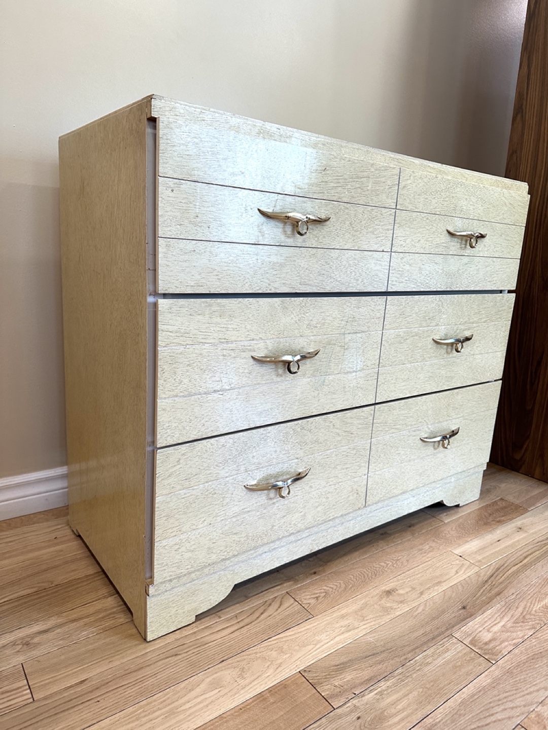 Classic GELCO Furniture Light Colored Dresser (CAN DELIVER) - photo 2