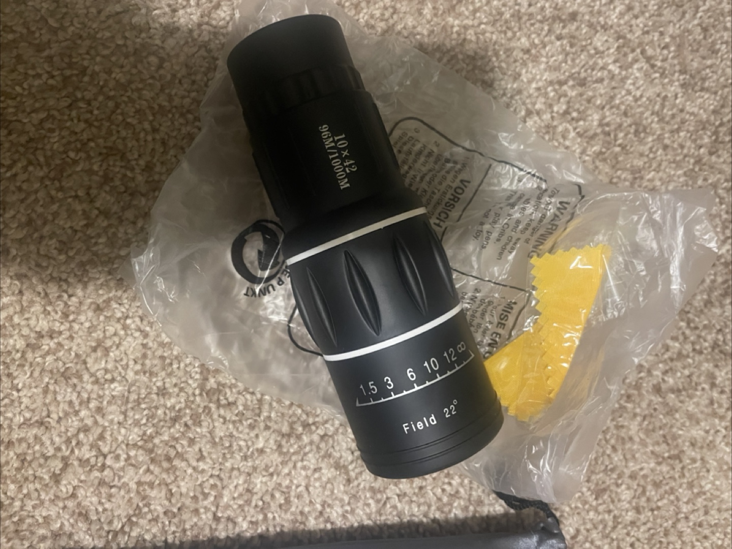 Compact Monocular Telescope 10x22