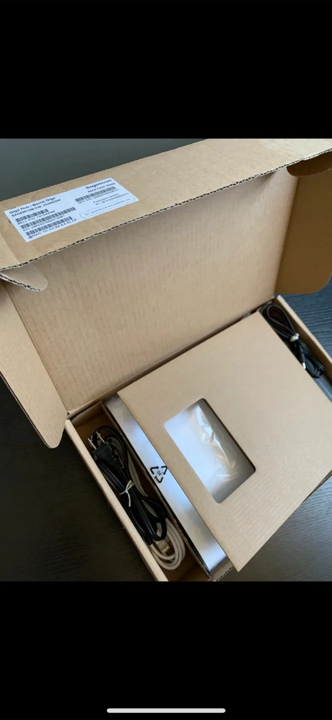 Bell Giga Hub-Modem/ Wifi Router image indicator(2)