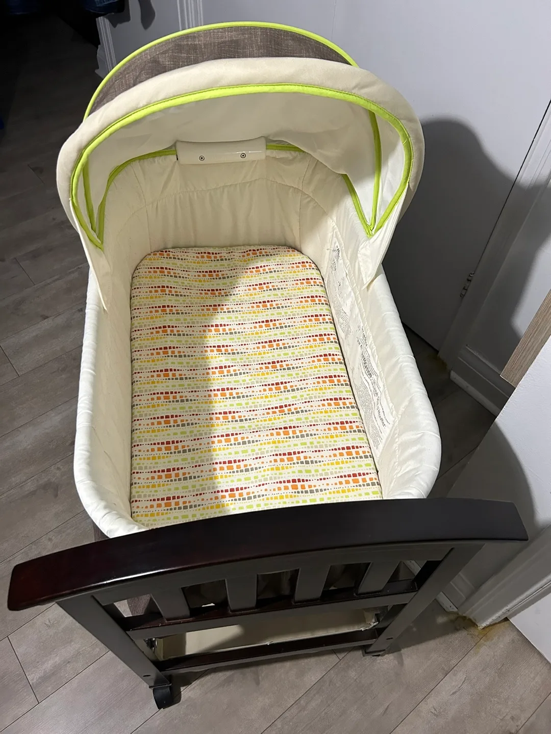Baby Bassinet with Stand image indicator(2)