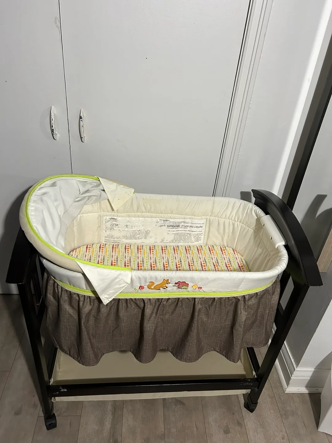 Baby Bassinet with Stand image indicator(3)