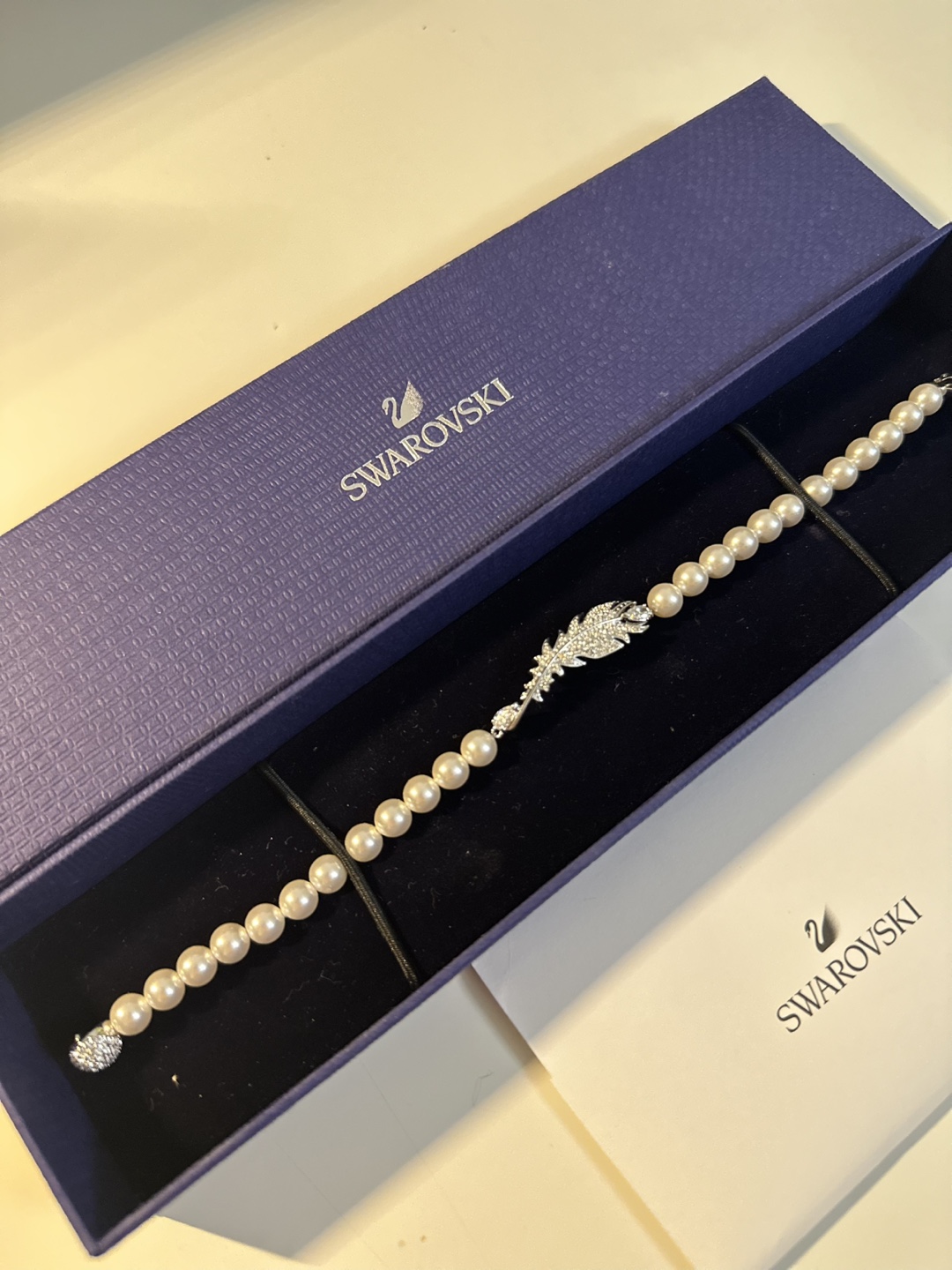 Swarovski Pearl Bracelet with Feather Charm - photo 2