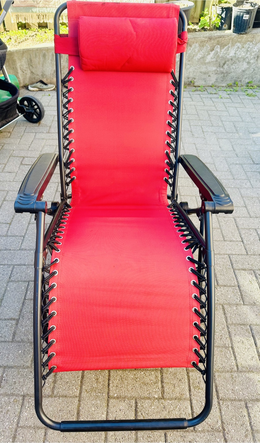 Red Zero Gravity Chair - photo 2
