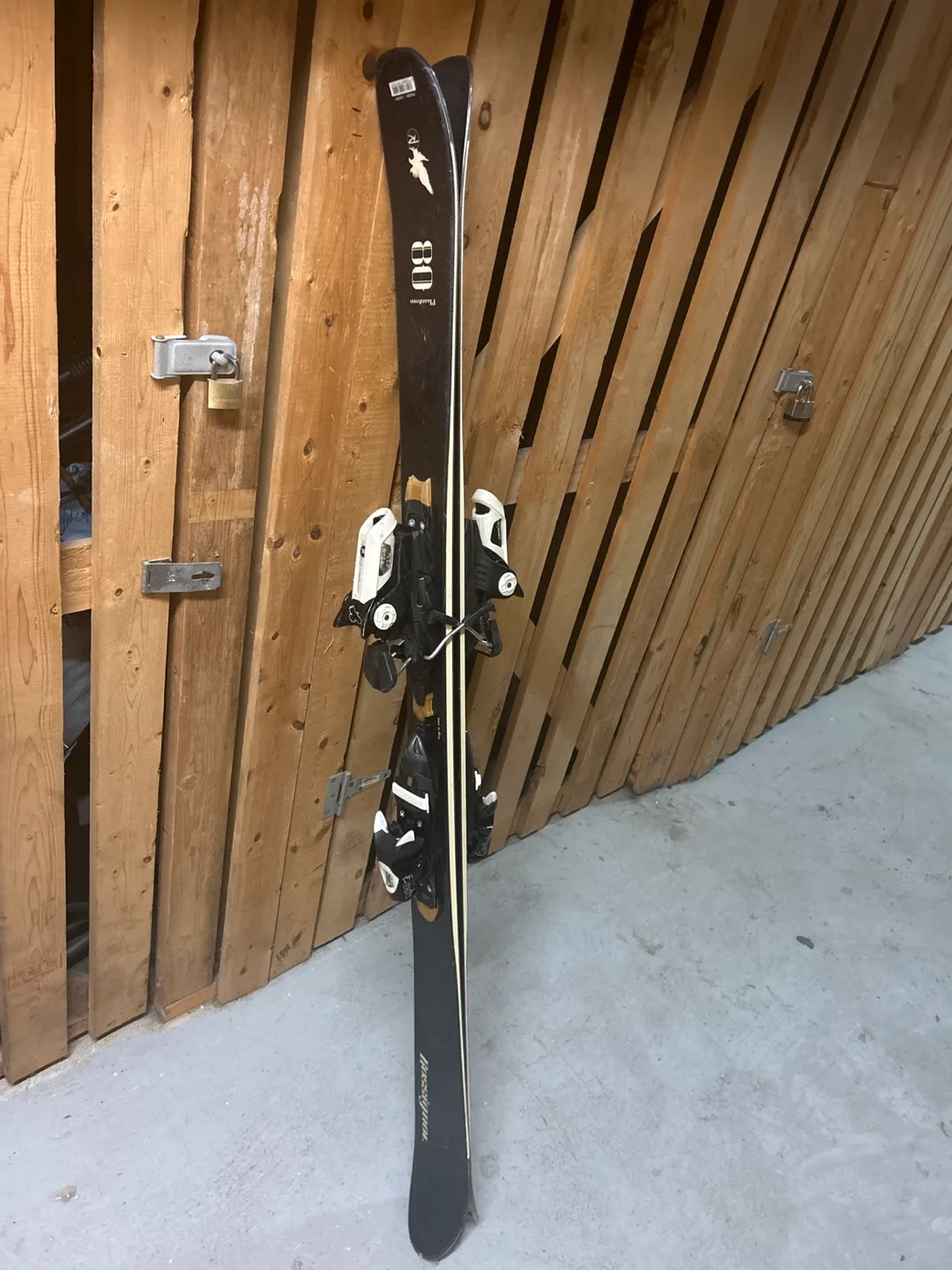 Rossignol skis with bindings thumbnail