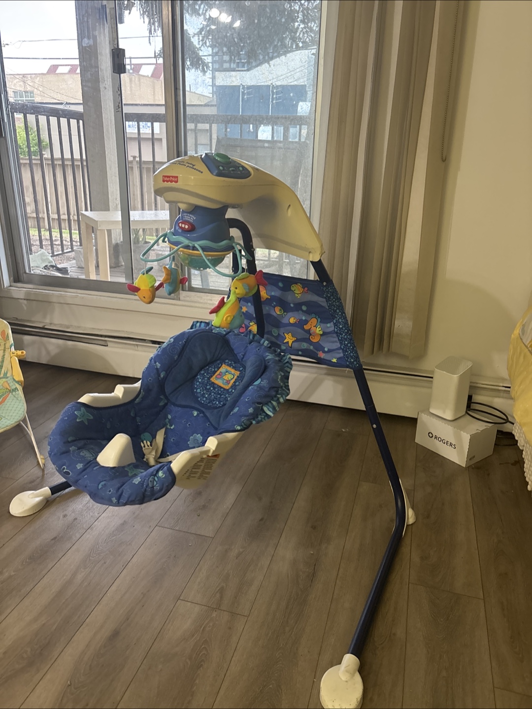 Fisher-Price Ocean Wonders Soothing Swing