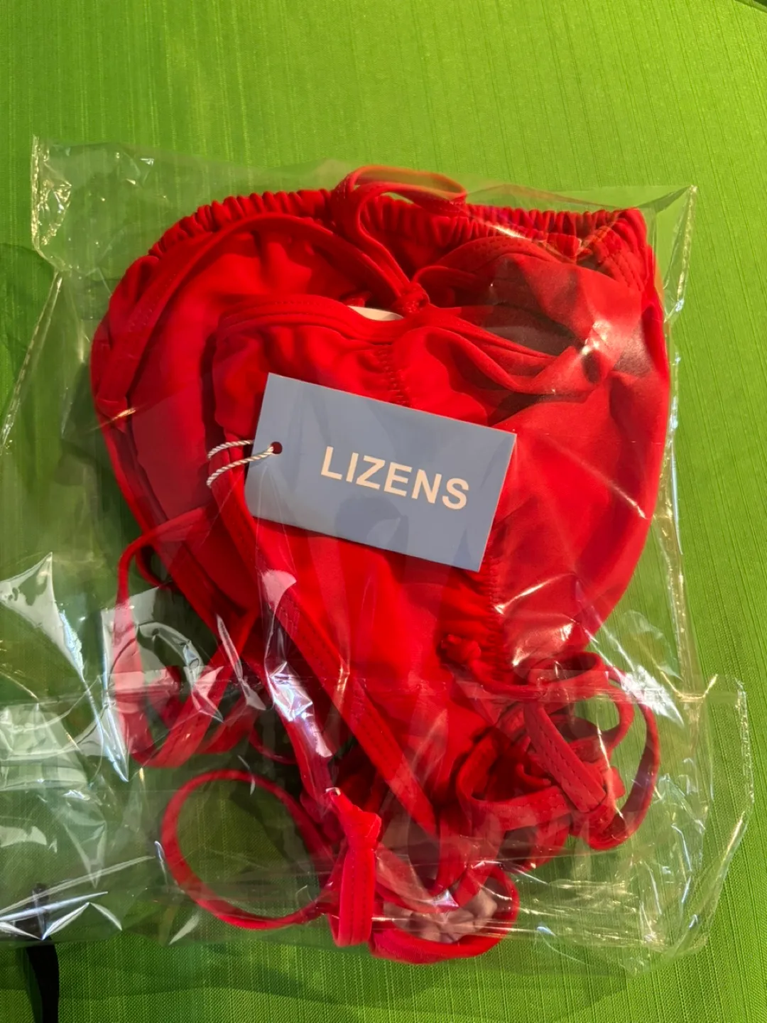 Lizens Red two pieces swimwear thumbnail