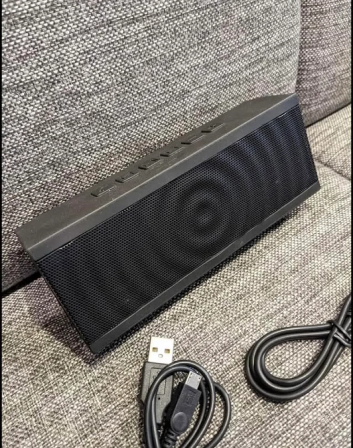 BÖHM SoundBlock Portable Bluetooth Speaker image indicator(2)