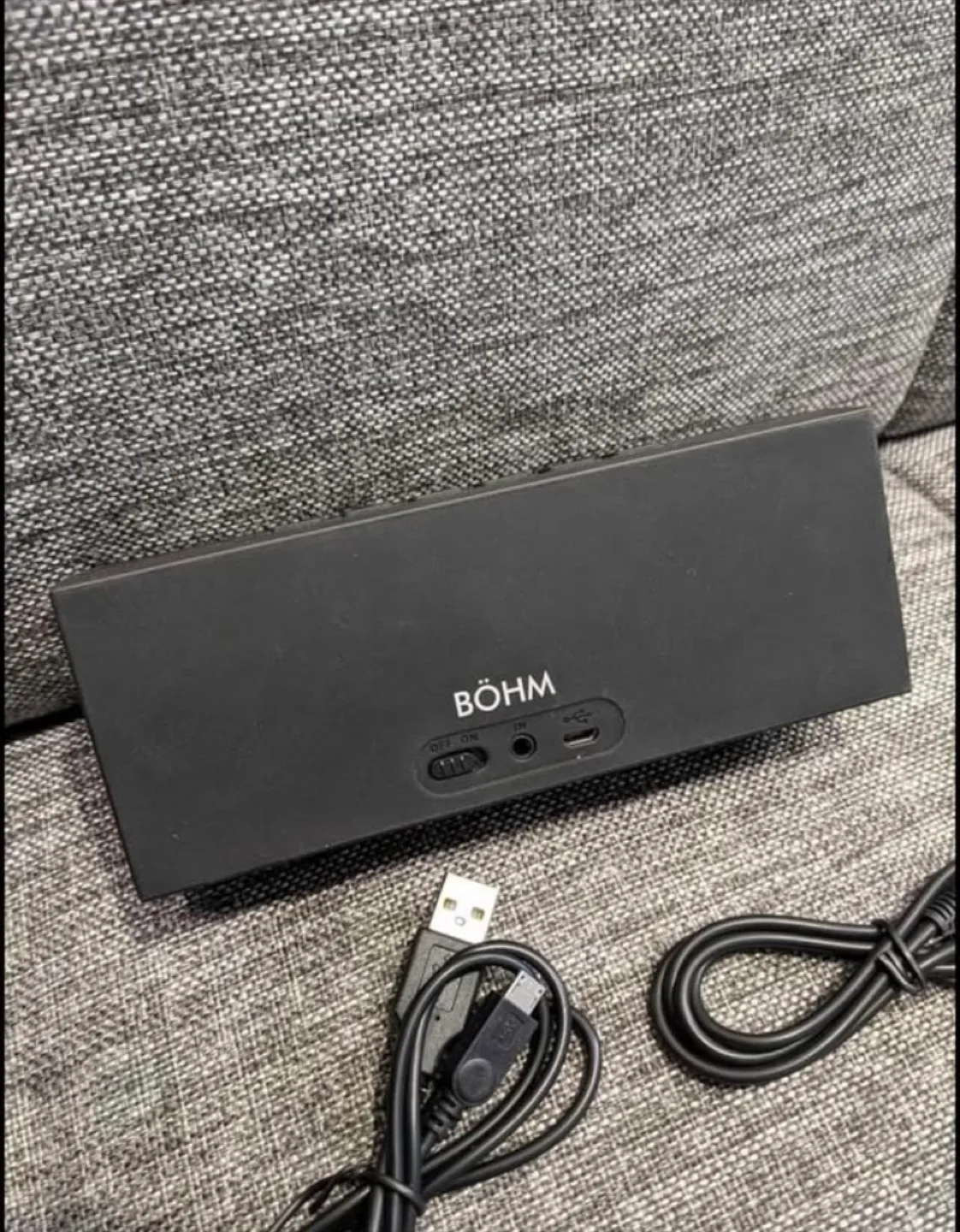 BÖHM SoundBlock Portable Bluetooth Speaker image indicator(3)