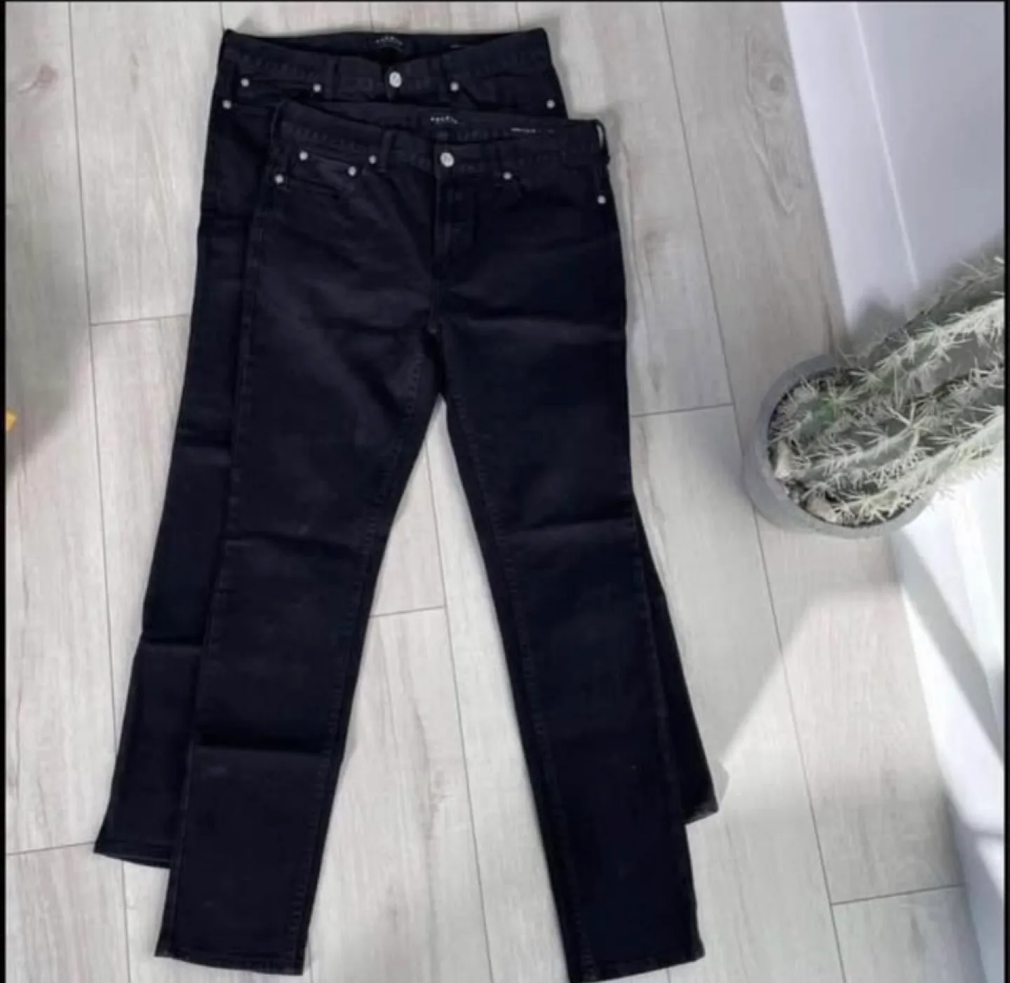 Pair of PacSun Black Skinny Jeans Size 32 x 32 image indicator(2)