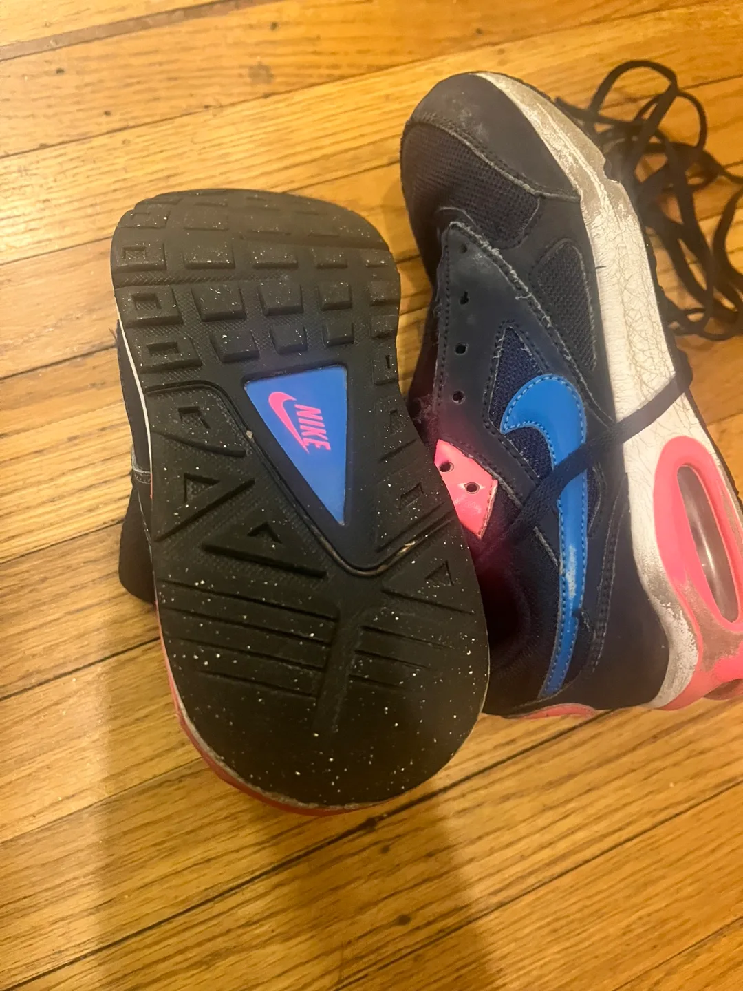 Nike Air Max 90 Shoes - Size 2Y image indicator(4)