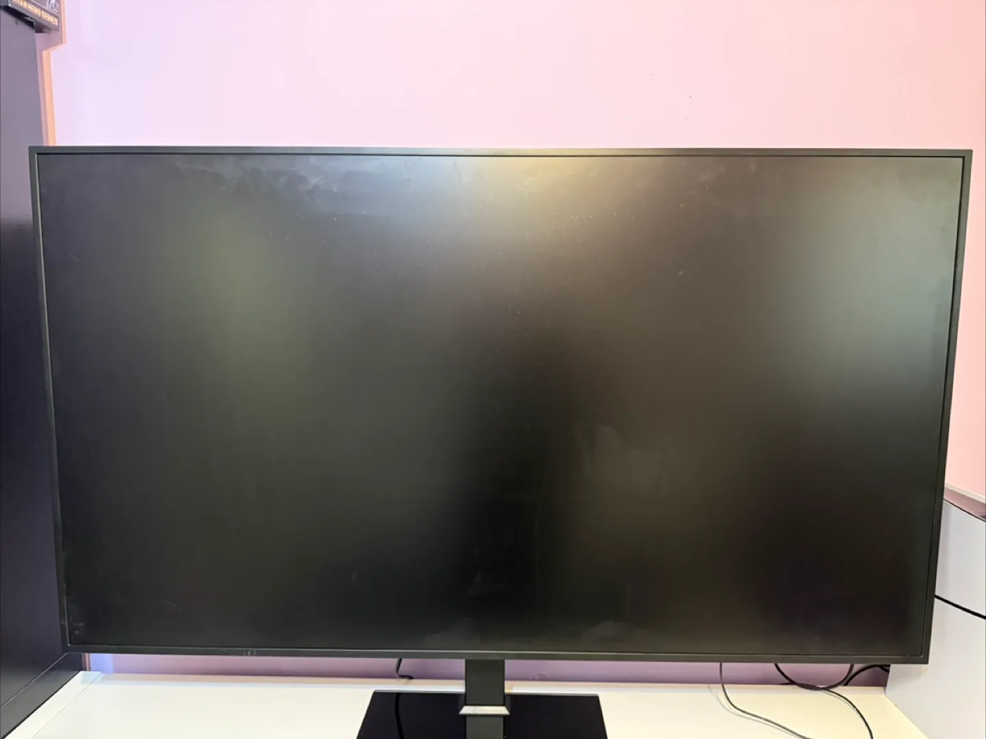 Samsung Computer Monitor with wall mount thumbnail