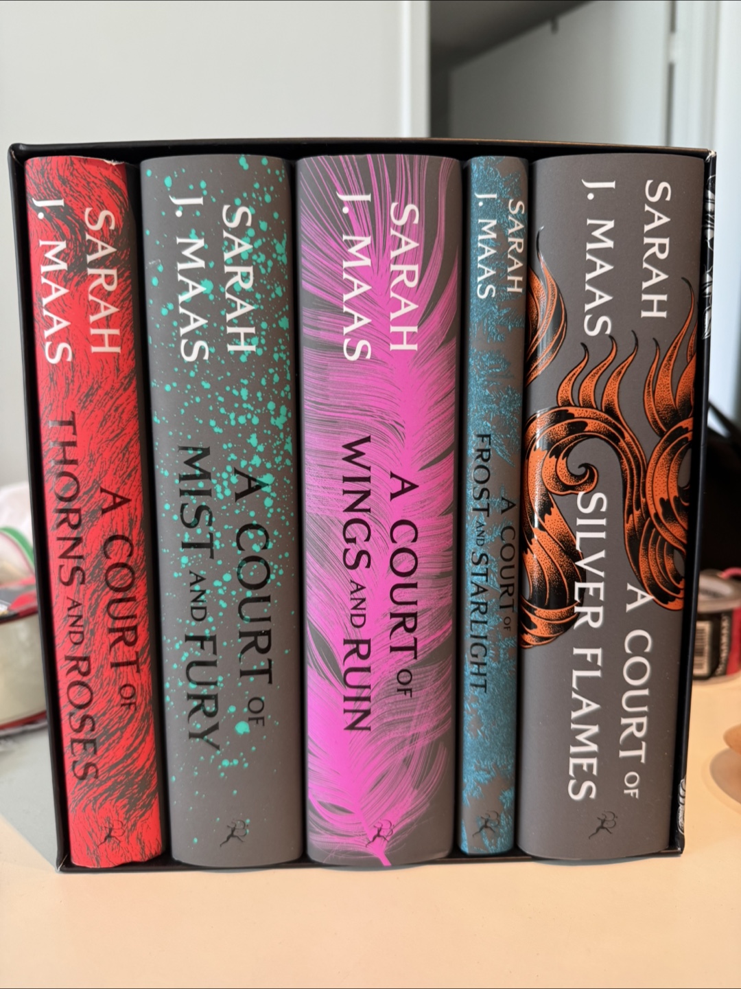 A Court of Thorns and Roses Box Set