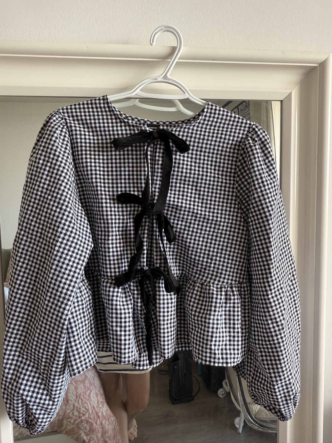 Black and White Gingham Puff Sleeve Blouse