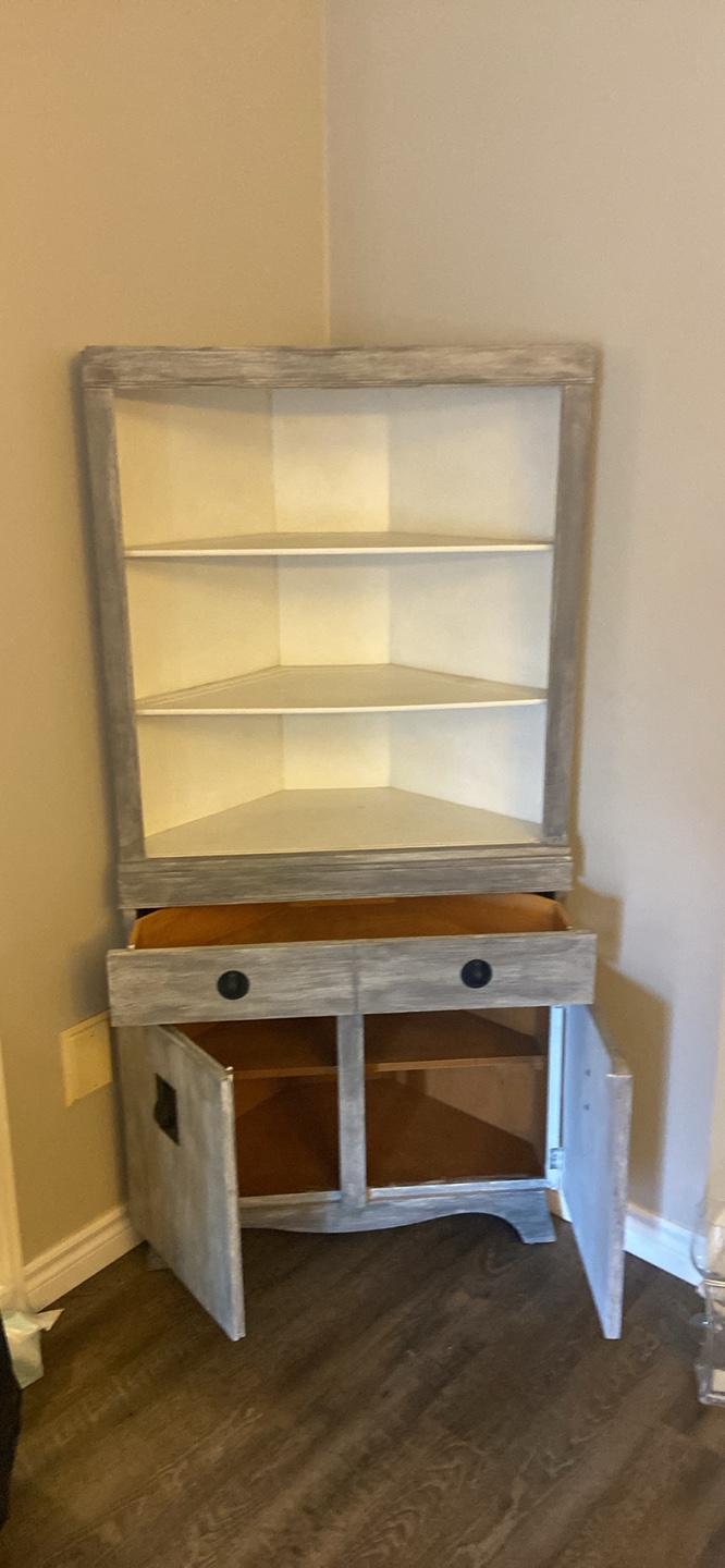 Vintage Corner Hutch/Cabinet