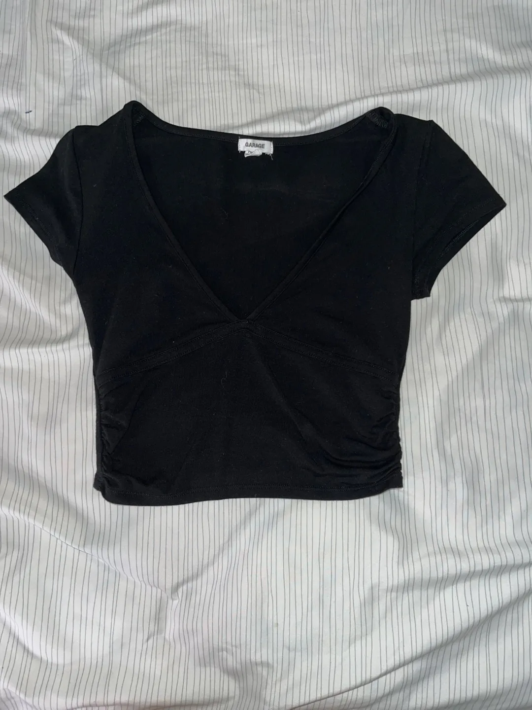 Garage Black Short Sleeve V-Neck Crop Top Size XS thumbnail