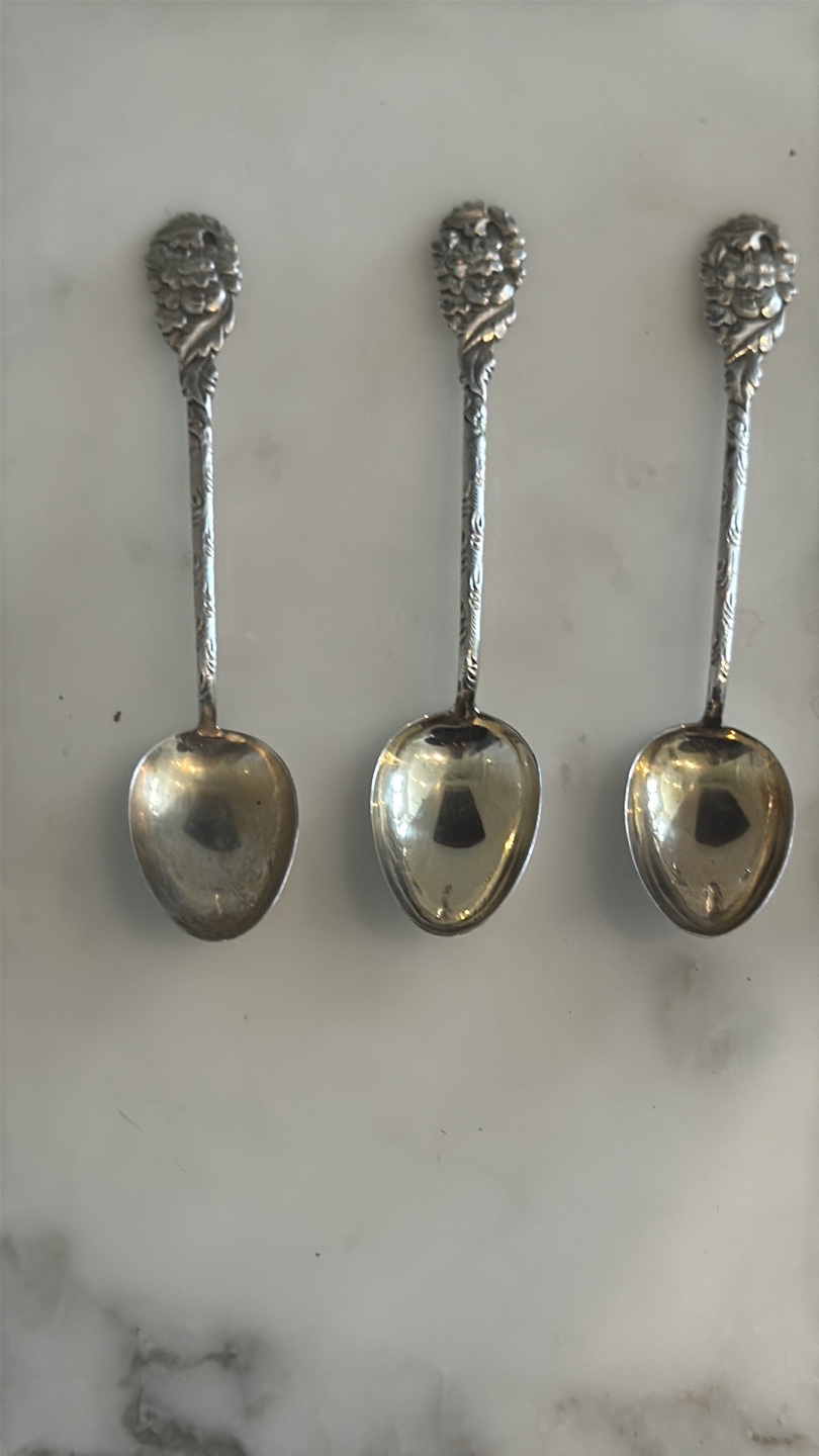 Set of Four 19th century China Sterling Silver Spoons - photo 5