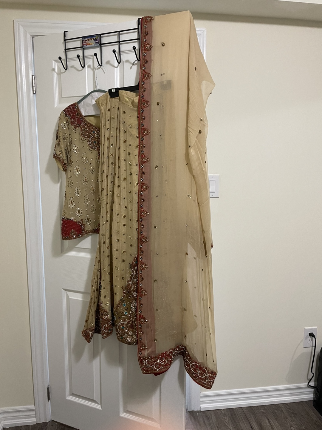 Beige and Red Pakistani Lehnga kurti - photo 3